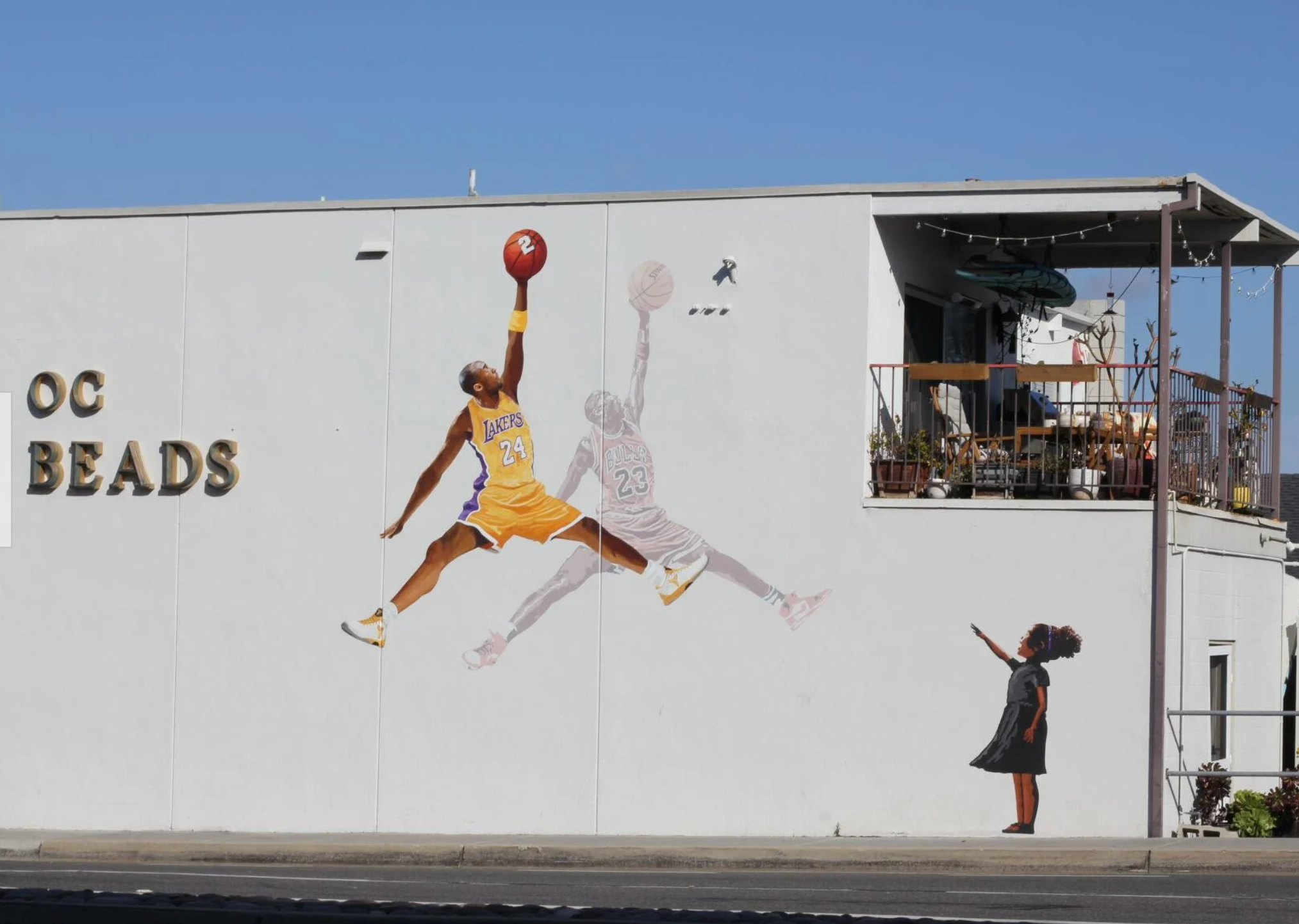 Hung Tran Fine Arts Photo of Mural with Kobe Bryant and Daughter